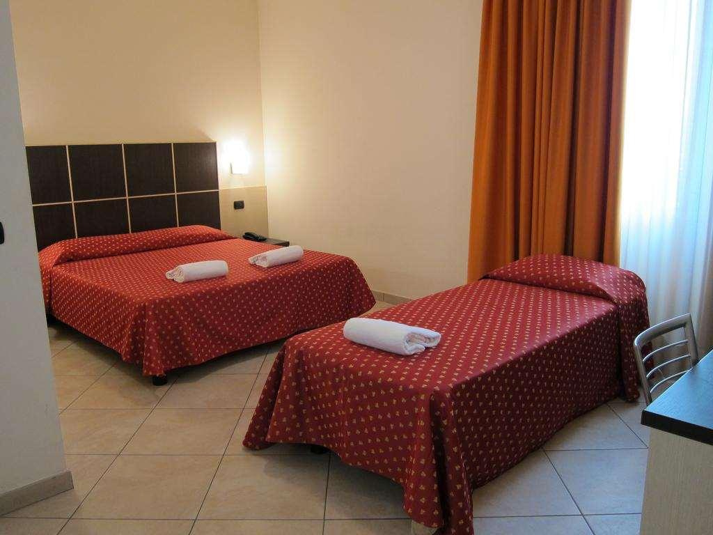 Hotel Della Volta Brescia Room photo